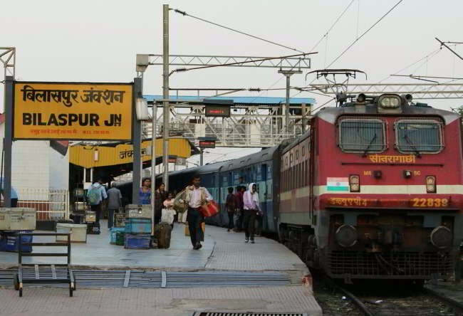 Longest Railway Platform in India_70.1